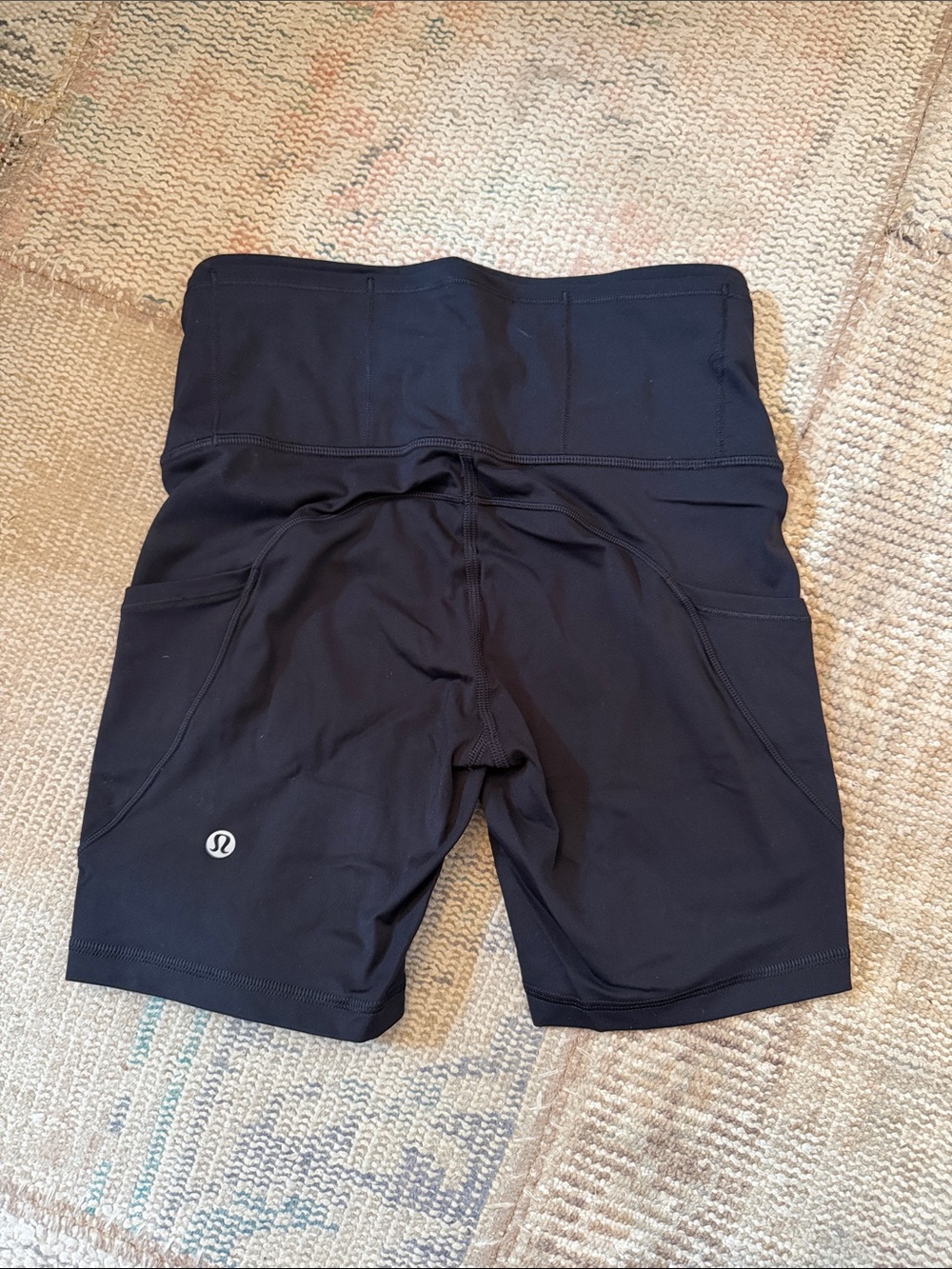 lululemon athletica Fast and Free 6" High-Rise Bike Shorts - Black - Picture 7 of 8